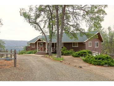 Secluded Cabin Rental with Incredible Views from the Deck near Bass Lake, California - glamping.directory
