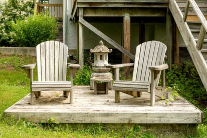 Charming Spanish Courtyard Retreat with Garden & Porch Views in Margaretville, New York - Margaretville, New York - glamping.directory