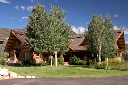 Woodland Log Cabin Rental with Picturesque Ponds near Downtown Durango, Colorado - Durango, Colorado - glamping.directory