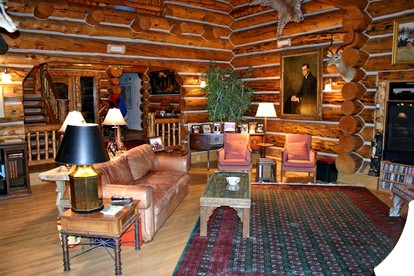 Woodland Log Cabin Rental with Picturesque Ponds near Downtown Durango, Colorado - Durango, Colorado - glamping.directory