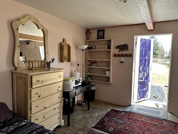 Cute Studio Cottage on a Farm in Longmont, Colorado - Longmont, Colorado - glamping.directory