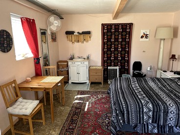 Cute Studio Cottage on a Farm in Longmont, Colorado - Longmont, Colorado - glamping.directory