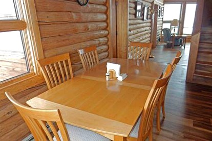 Cabin Rental for Large Groups Ideal for Colorado Glamping - Walden, Colorado - glamping.directory