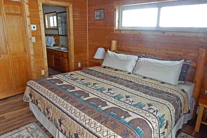 Cabin Rental for Large Groups Ideal for Colorado Glamping - Walden, Colorado - glamping.directory
