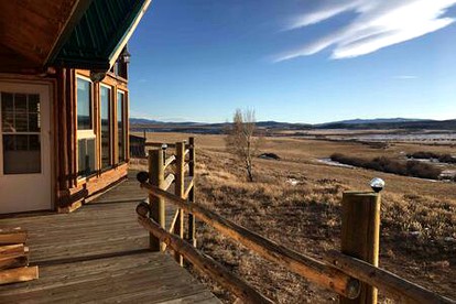 Cabin Rental for Large Groups Ideal for Colorado Glamping - Walden, Colorado - glamping.directory