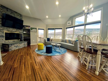 Fabulous Bretton Woods Accommodation with a Hot Tub - Carroll, New Hampshire - glamping.directory