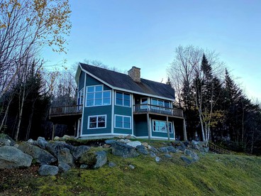 Fabulous Bretton Woods Accommodation with a Hot Tub - Carroll, New Hampshire - glamping.directory