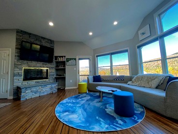 Fabulous Bretton Woods Accommodation with a Hot Tub - Carroll, New Hampshire - glamping.directory