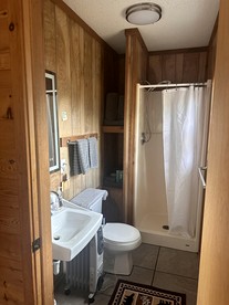 Cabin Charm by Lake Huron: Your Ideal Holiday Retreat in Michigan - Ocqueoc, Michigan - glamping.directory
