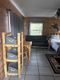 Cabin Charm by Lake Huron: Your Ideal Holiday Retreat in Michigan - Ocqueoc, Michigan - glamping.directory