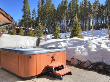 Luxurious Mountain Lodge next to Ski Resort in Breckenridge, Colorado - Breckenridge, Colorado - glamping.directory