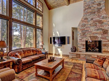 Luxurious Mountain Lodge next to Ski Resort in Breckenridge, Colorado - Breckenridge, Colorado - glamping.directory