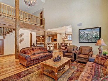 Luxurious Mountain Lodge next to Ski Resort in Breckenridge, Colorado - Breckenridge, Colorado - glamping.directory