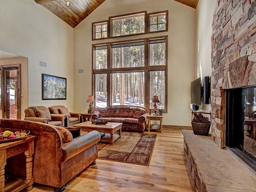 Luxurious Mountain Lodge next to Ski Resort in Breckenridge, Colorado - Breckenridge, Colorado - glamping.directory