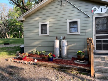 Charming Pet Friendly Cabin for 8 in Fergus Falls, Minnesota - Fergus Falls, Minnesota - glamping.directory