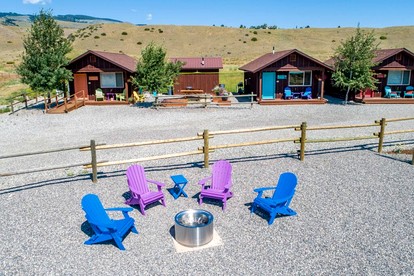 Fantastic Tiny Cabin for a Unique Escape in the Heart of Paradise Valley in Emigrant, Montana - Emigrant, Montana - glamping.directory