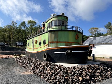 Experiment a Real Glamping Exterience at this Picturesque Boat in Bayfield, Wisconsin - glamping.directory