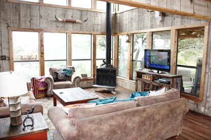 Expansive Ranch near San Antonio Ideal for Texas Hill Country Getaways - Pipe Creek, Texas - glamping.directory
