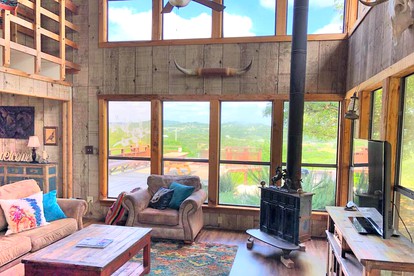 Expansive Ranch near San Antonio Ideal for Texas Hill Country Getaways - Pipe Creek, Texas - glamping.directory