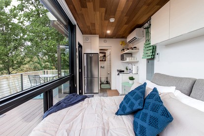 Magical Secluded Tiny House with Hot-tub and Fire Pit in Luray, Virginia - Luray, Virginia - glamping.directory