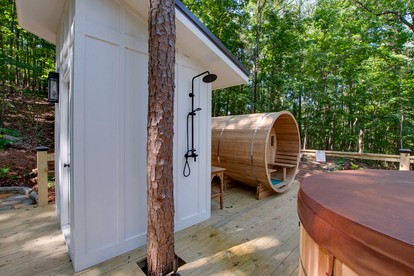 Pet-Friendly Tree House Great for a Relaxing Escape in Alabama - Scottsboro, Alabama - glamping.directory