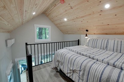 Pet-Friendly Tree House Great for a Relaxing Escape in Alabama - Scottsboro, Alabama - glamping.directory