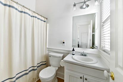 Beautifully Furnished Bed and Breakfast Suite for Two Guests in Madison, Georgia - Madison, Georgia - glamping.directory