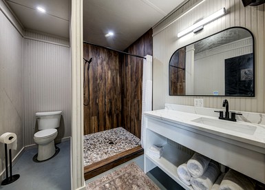 Serene Woodland Cabin Oasis near Trinity River in Texas - Alvord, Texas - glamping.directory