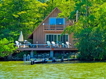 Five Cabins for a Group Getaway on an Island near Salmon River State Forest, Connecticut - glamping.directory