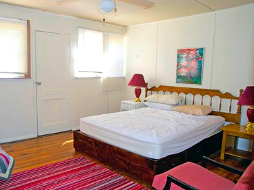 Five Cabins for a Group Getaway on an Island near Salmon River State Forest, Connecticut - East Hampton, Connecticut - glamping.directory