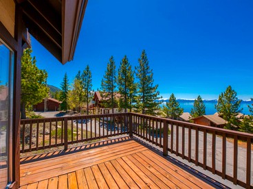 Luxury Getaway with Views of Lake Tahoe in Incline Village, Nevada - Incline Village, Nevada - glamping.directory