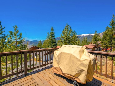 Luxury Getaway with Views of Lake Tahoe in Incline Village, Nevada - Incline Village, Nevada - glamping.directory