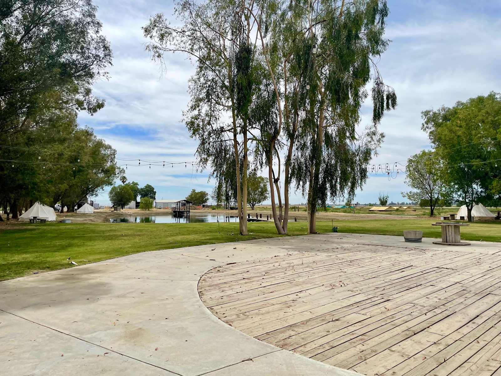 Bakersfield Farm Animals & Pond - California - glamping.directory