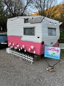Charming Vintage Shasta Camper with Riverside Glamping Charm Near Pavilion Food Truck Scene in Mayhill, New Mexico - Mayhill, New Mexico - glamping.directory
