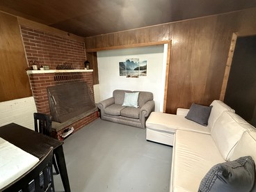 Peaceful Historic Cabins with Stocked Lake & Outdoor Adventures near Swan Valley, Idaho - Swan Valley, Idaho - glamping.directory