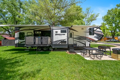 Amazing Caravan Placed in a Privileged Area in  Branson, Missouri - Branson, Missouri - glamping.directory