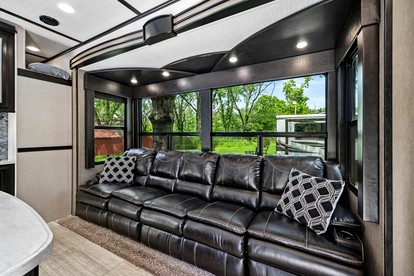 Amazing Caravan Placed in a Privileged Area in  Branson, Missouri - Branson, Missouri - glamping.directory
