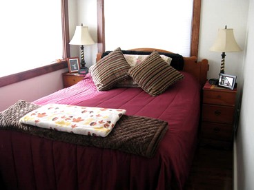 Unique Renovated Barn Rental with Pond near Cooperstown, New York - Fly Creek, New York - glamping.directory