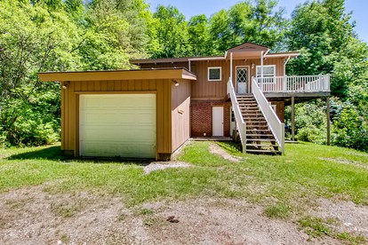 Green Mountain National Forest Getaway: Luxurious Cabin in Pittsfield, Vermont - glamping.directory
