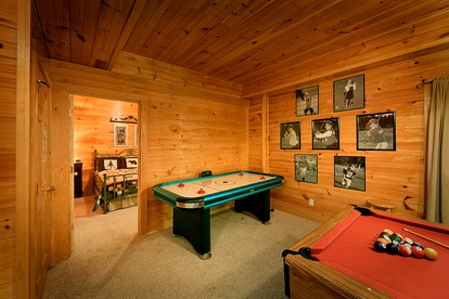 Tennessee Mountain Cabin Rental for Glamping near Gatlinburg - Gatlinburg, Tennessee - glamping.directory