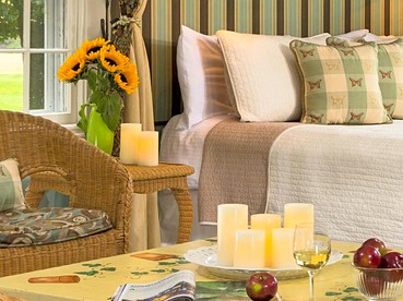 Charming Room Rental for a Weekend Getaway on Maryland's Eastern Shore - Rock Hall, Maryland - glamping.directory