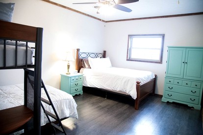 Rustic Cabin in the Countryside near Muskingum River State Park, Ohio - McConnelsville, Ohio - glamping.directory