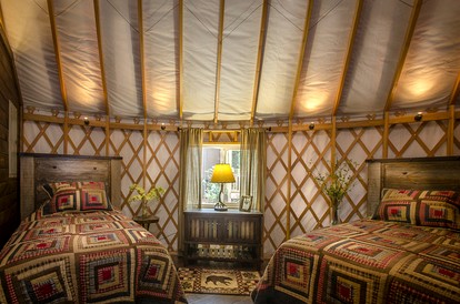 Creekside Secluded Yurt with Jacuzzi in Topton, North Carolina - Topton, North Carolina - glamping.directory