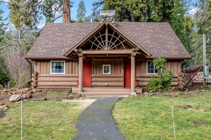 Glamping Cabin Retreat: Tranquil Escape in McKenzie Bridge, Oregon - glamping.directory