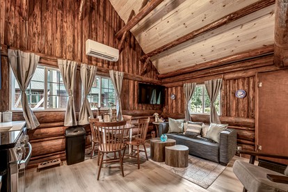 Glamping Cabin Retreat: Tranquil Escape in McKenzie Bridge, Oregon - McKenzie Bridge, Oregon - glamping.directory