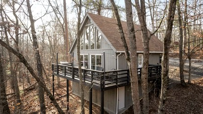 Fireplace Grill Games in Mount Jackson, VA - Mount Jackson, Virginia - glamping.directory