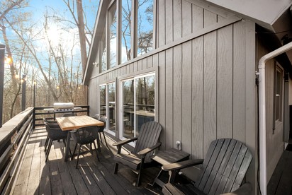 Fireplace Grill Games in Mount Jackson, VA - Mount Jackson, Virginia - glamping.directory