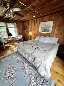 Lakefront Cottage Super Comfortable for Groups in Maine - Sebago, Maine - glamping.directory