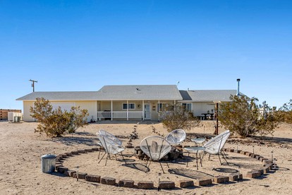 Perfect Blend of Luxury and Nature at this Vacation Rental in Joshua Tree, California - glamping.directory