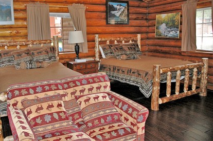 Pet-Friendly Cottage with a Wood-Burning Stove in Chugach National Forest, Alaska - Cooper Landing, Alaska - glamping.directory